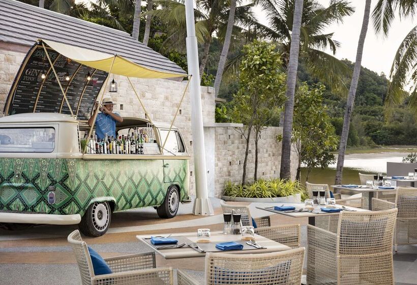 בית מלון כפרי Avani Plus Samui Resort