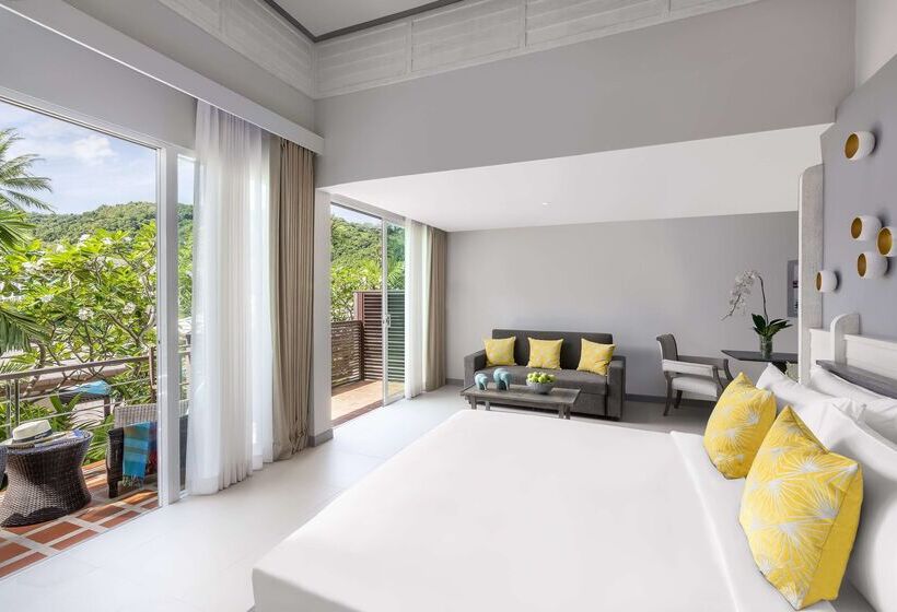 בית מלון כפרי Avani Plus Samui Resort