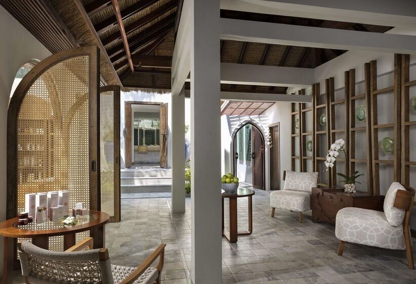 בית מלון כפרי Avani Plus Samui Resort