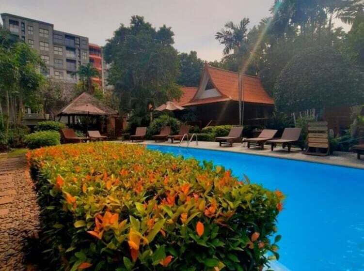 Отель Baan Duangkaew Resort