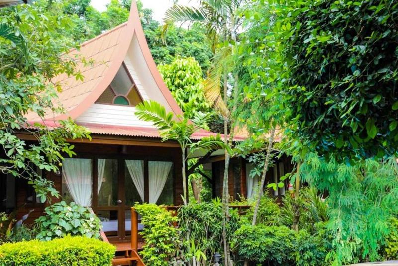 Отель Baan Duangkaew Resort