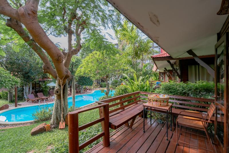 Отель Baan Duangkaew Resort