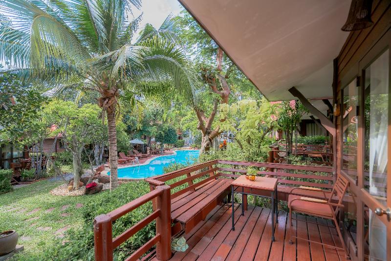 Отель Baan Duangkaew Resort