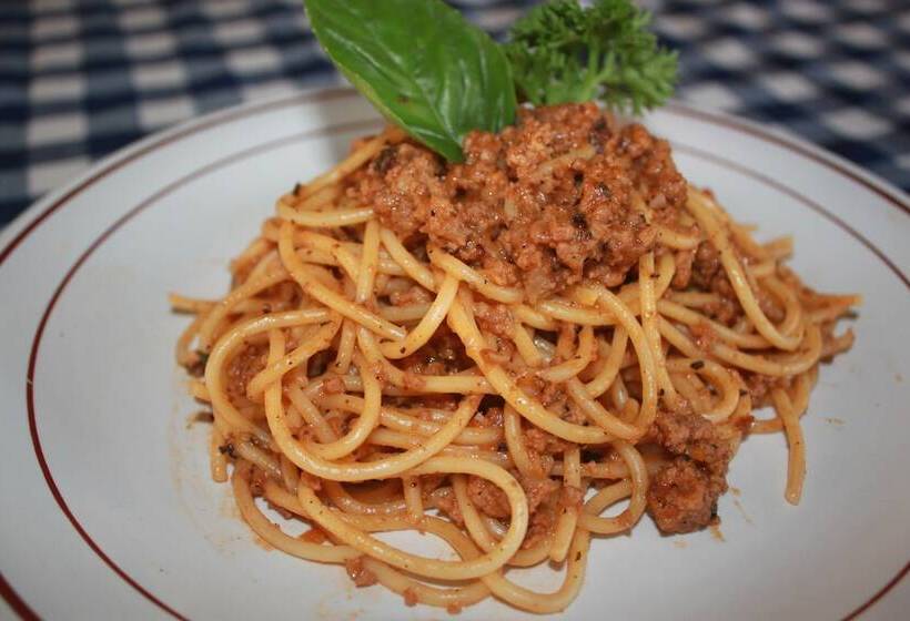 酒店 Bakung Beach Resort