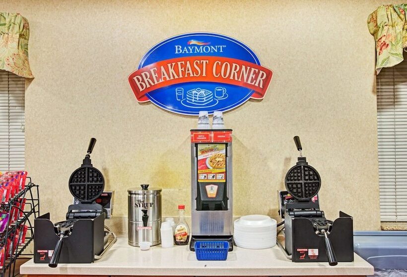 בית מלון כפרי Baymont By Wyndham Indianapolis