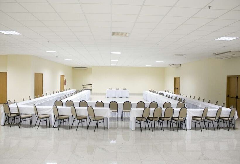 בית מלון כפרי Best Western Suites Le Jardin Caldas Novas