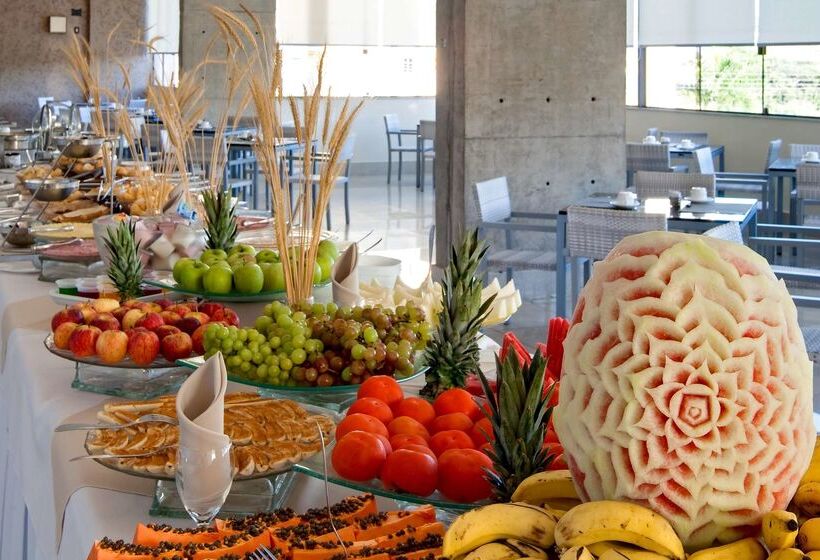 בית מלון כפרי Best Western Suites Le Jardin Caldas Novas