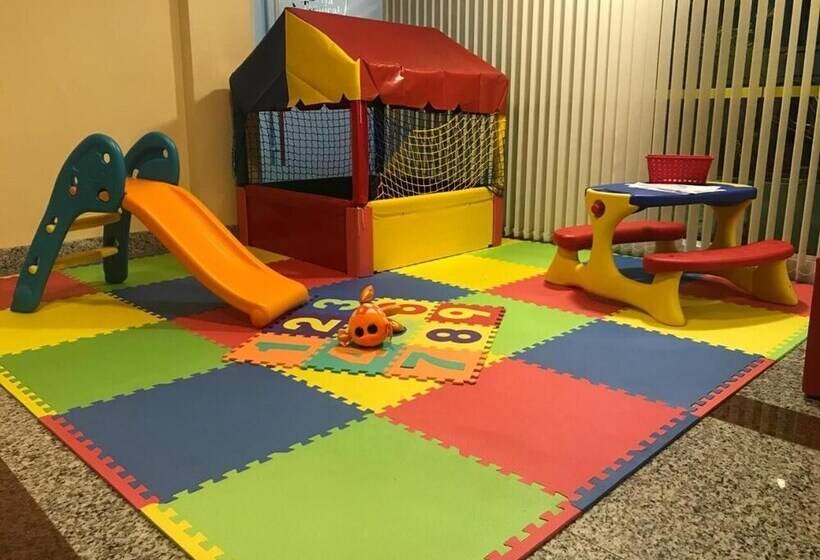 酒店 Brisa Tropical De Macaé