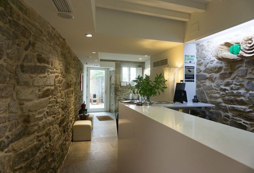 Отель Carrís Casa De La Troya