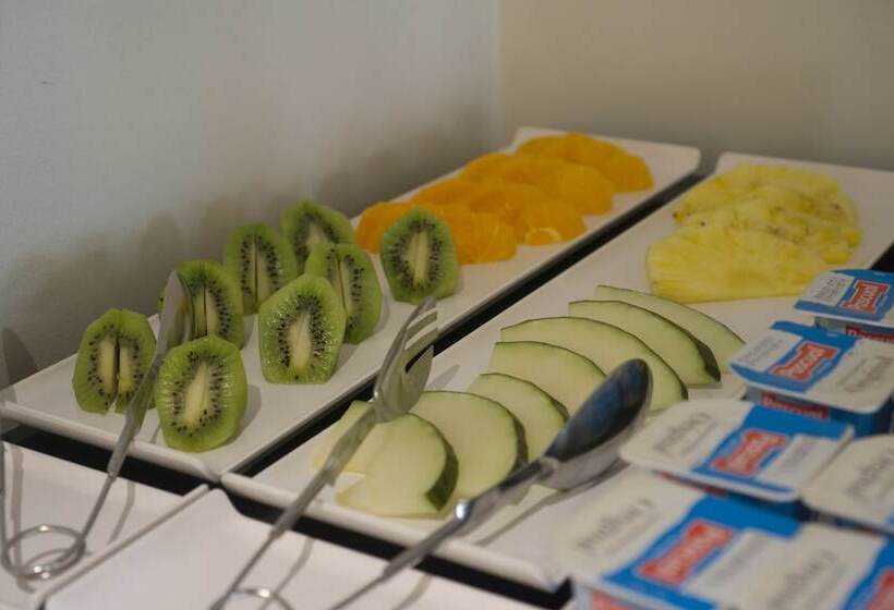 Отель Carrís Casa De La Troya