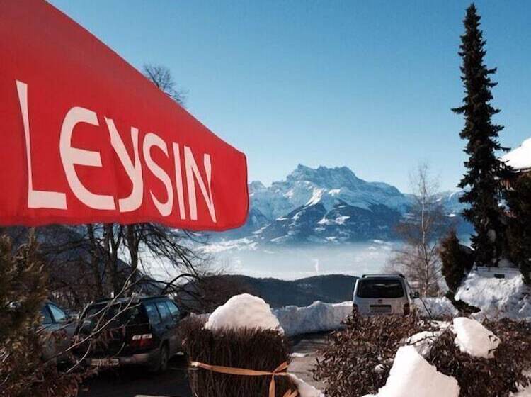 ホテル Castel Club Leysin Parc Resort