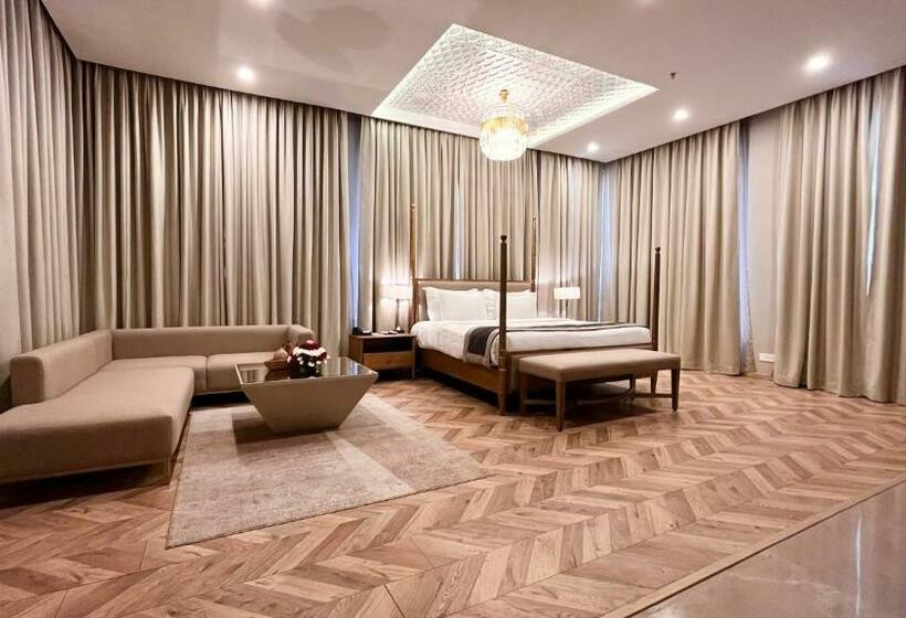 בית מלון כפרי Centre Point