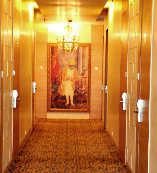 בית מלון כפרי Centre Point