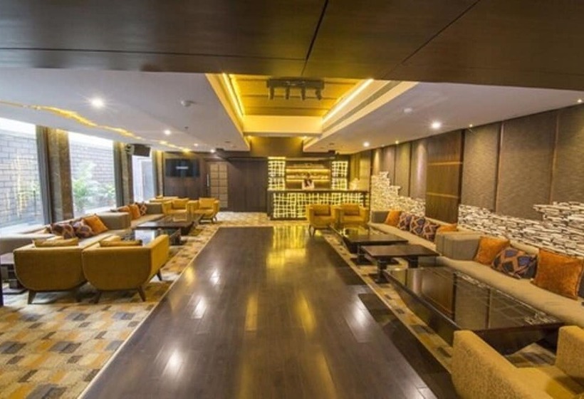 בית מלון כפרי Centre Point