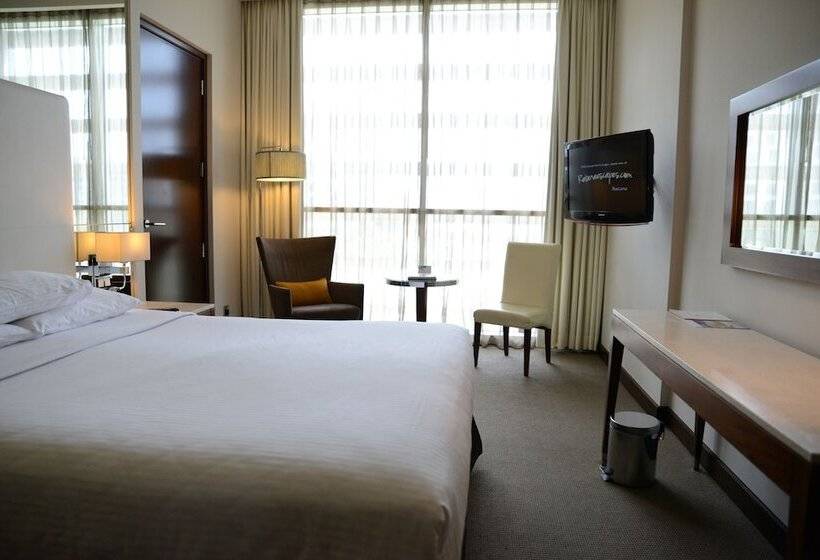 هتل Centro Yas Island By Rotana