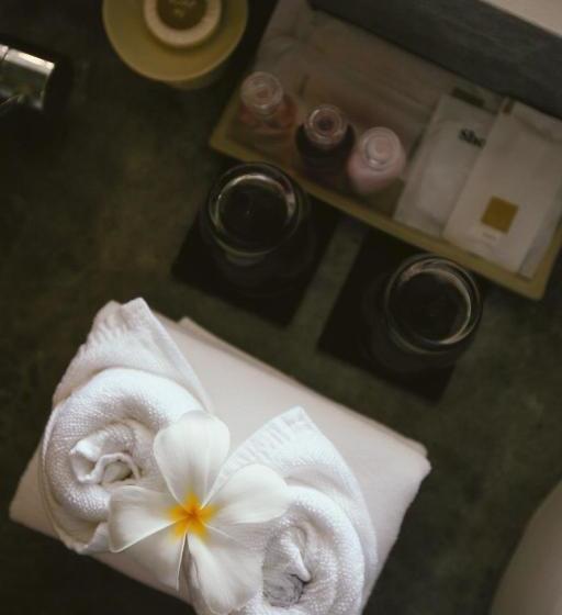 בית מלון כפרי Cloud 19 Panwa