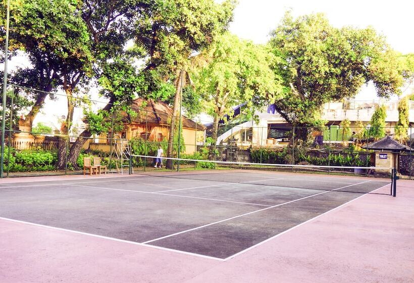 فندق Club Bali Family Suites @ Legian Beach