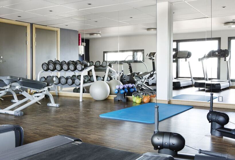 Comfort Hotel Runway