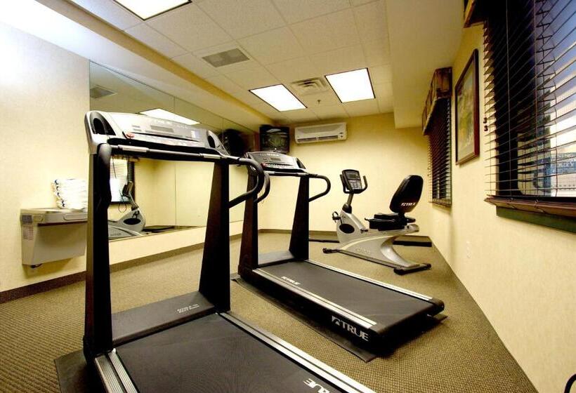 فندق Country Inn & Suites By Radisson, St. Cloud East, Mn