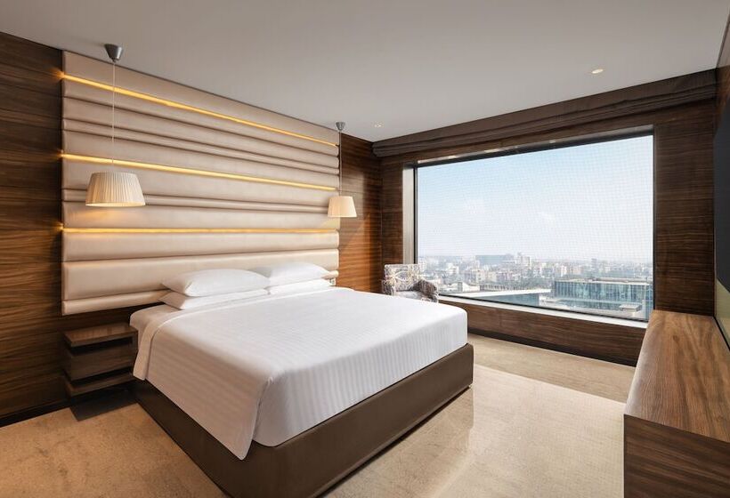 هتل Courtyard By Marriott Mumbai International Airport