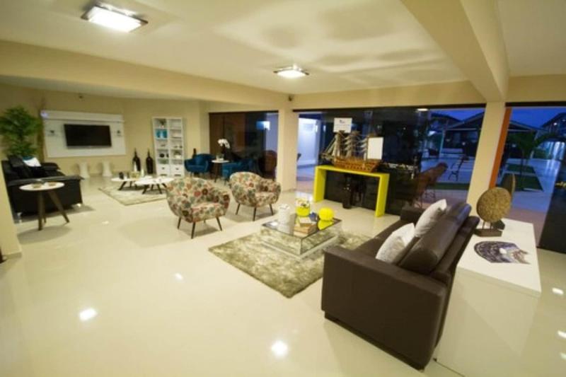 Отель Crôa Mares