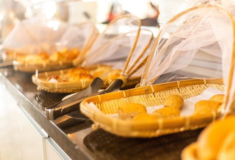 Отель Crôa Mares