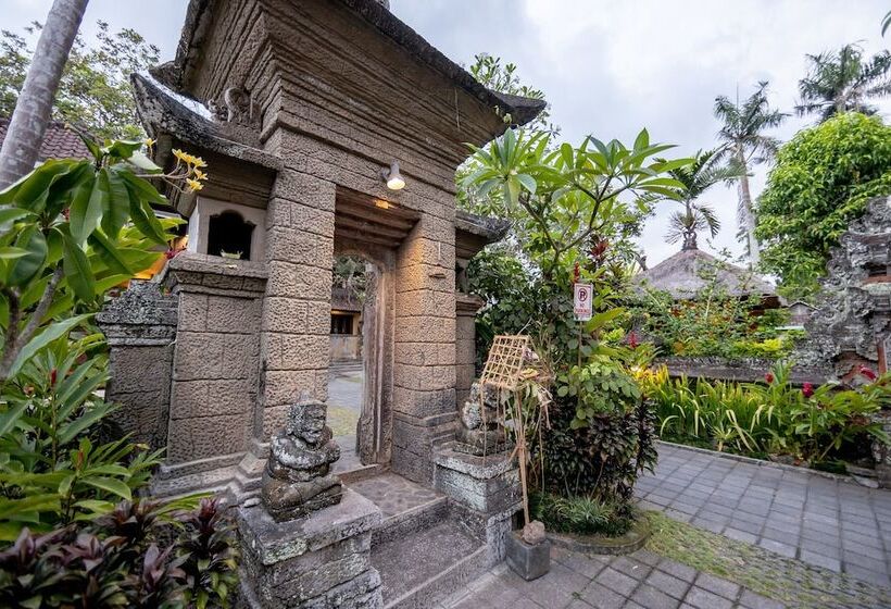 호텔 De Munut Balinese Resort