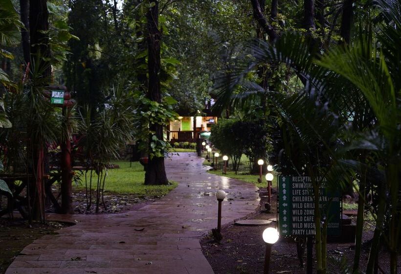 هتل Dudhsagar Spa Resort