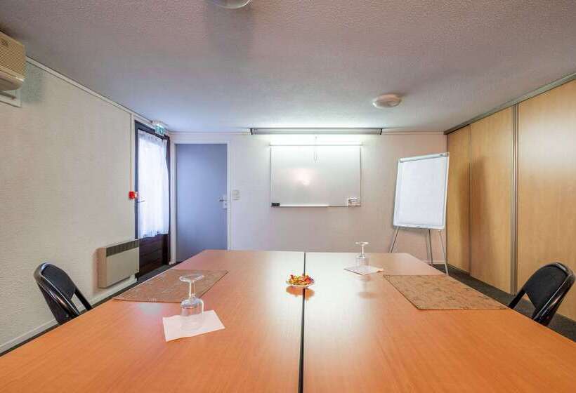 Comfort Hotel Etampes