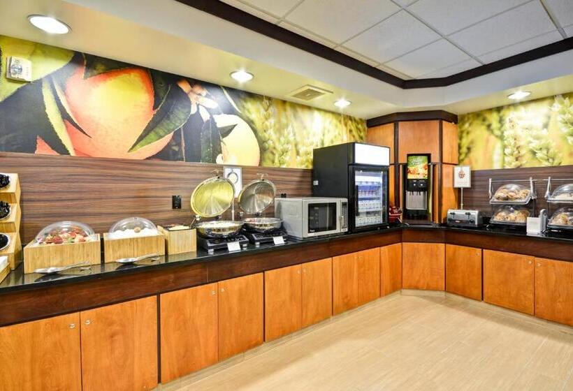 فندق Fairfield Inn & Suites Tampa Fairgrounds/casino