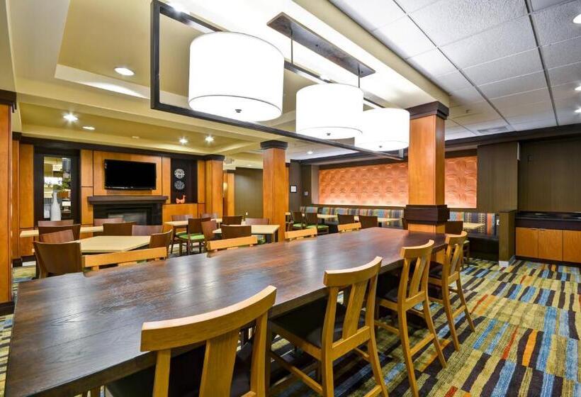 فندق Fairfield Inn & Suites Tampa Fairgrounds/casino