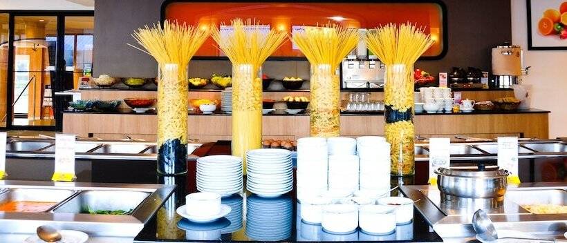 Flipper Lodge Hotel   Sha Extra Plus