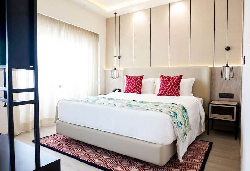 酒店 Golden Tulip Lucknow