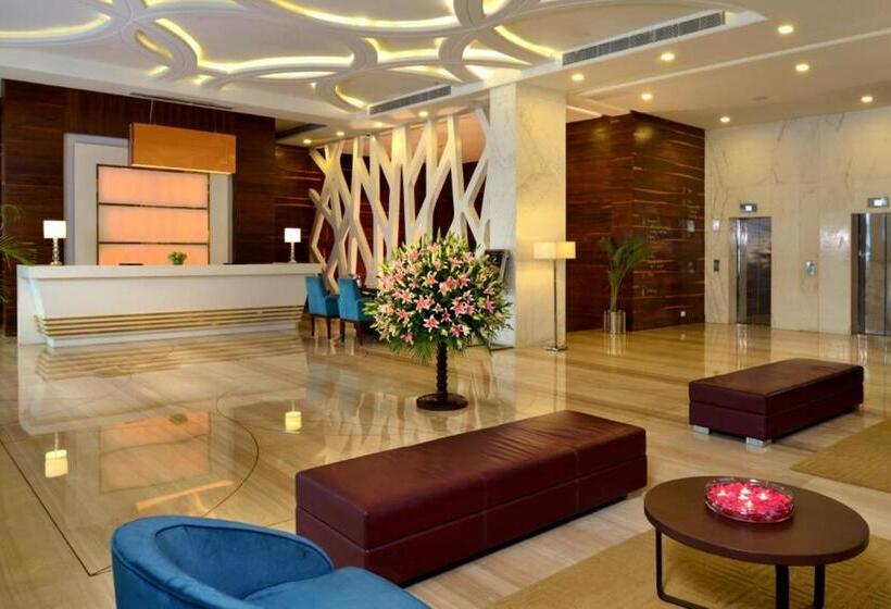 酒店 Golden Tulip Lucknow