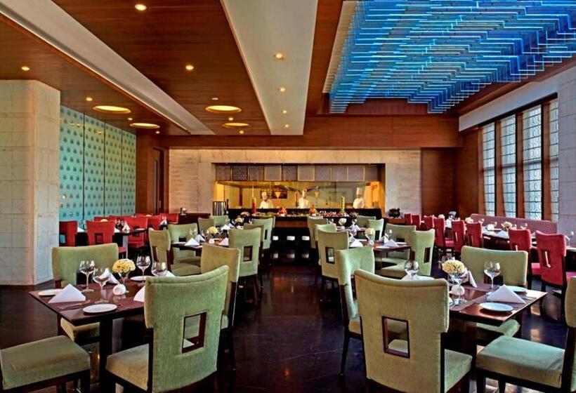 酒店 Golden Tulip Lucknow