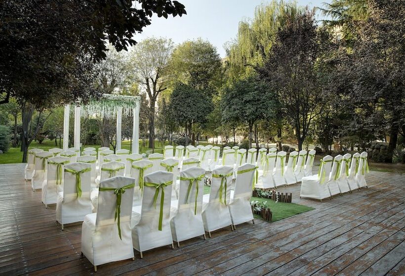 בית מלון כפרי Grand Mercure Xian On Renmin Square