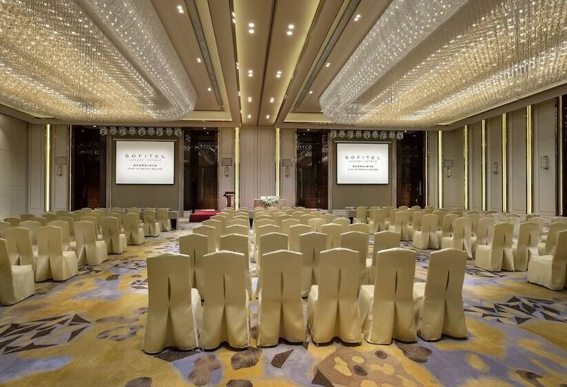 فندق Grand Mercure Xian On Renmin Square
