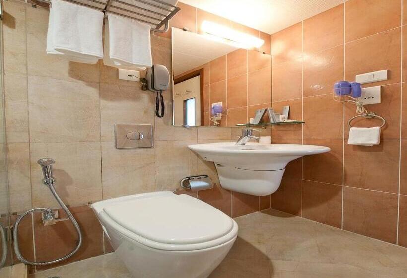 Grand Residency Hotel & Serviced Apartments