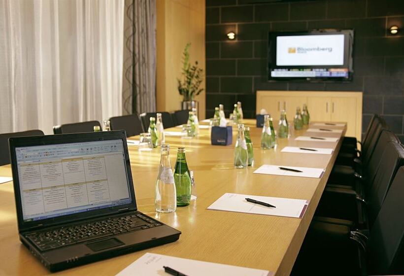 Hala Arjaan By Rotana, Deluxe Hotel Apartments