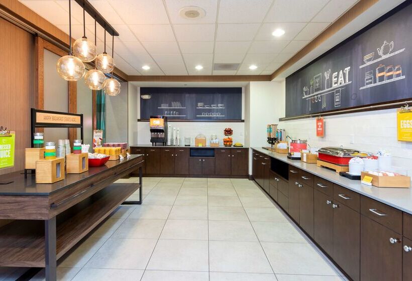 فندق Hampton Inn & Suites Fort Myers   Colonial Blvd