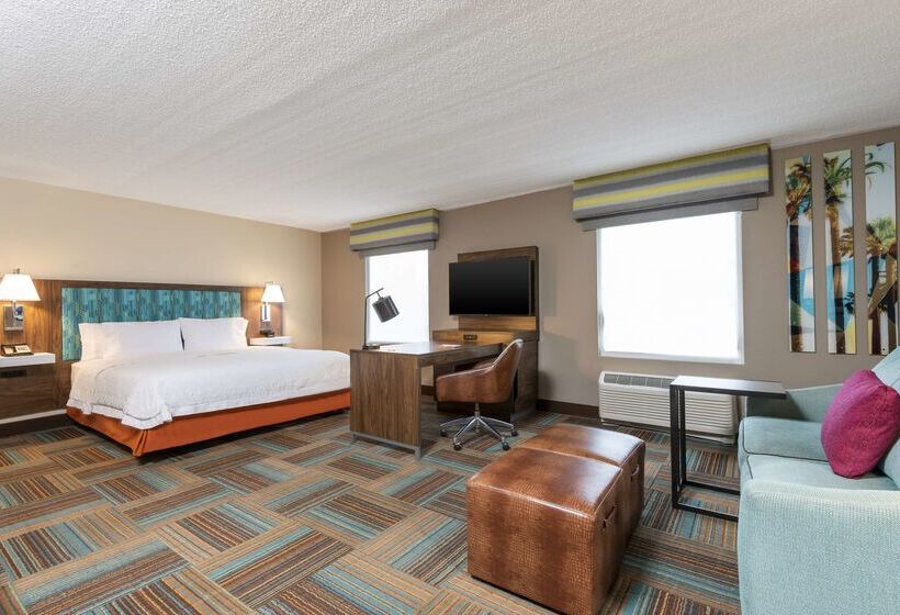 فندق Hampton Inn & Suites Fort Myers   Colonial Blvd