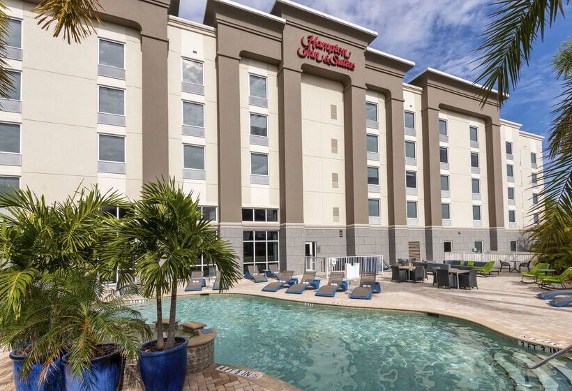 فندق Hampton Inn & Suites Fort Myers   Colonial Blvd