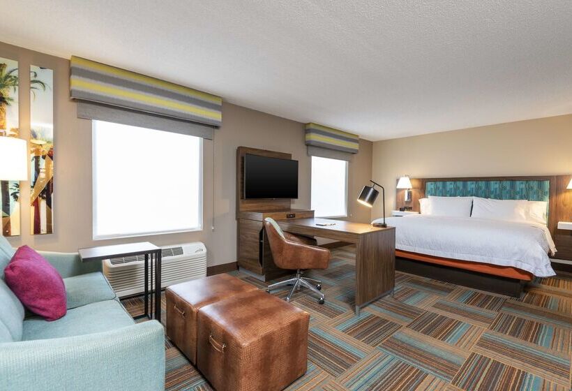 فندق Hampton Inn & Suites Fort Myers   Colonial Blvd