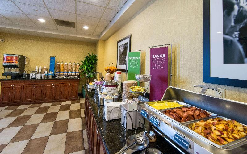 فندق Hampton Inn & Suites Fort Myers   Colonial Blvd