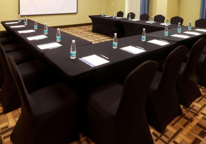 فندق Hampton Inn By Hilton Reynosa/zona Industrial