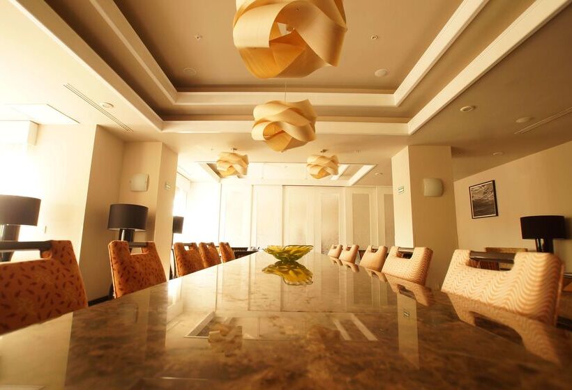 فندق Hampton Inn By Hilton Tampico Aeropuerto