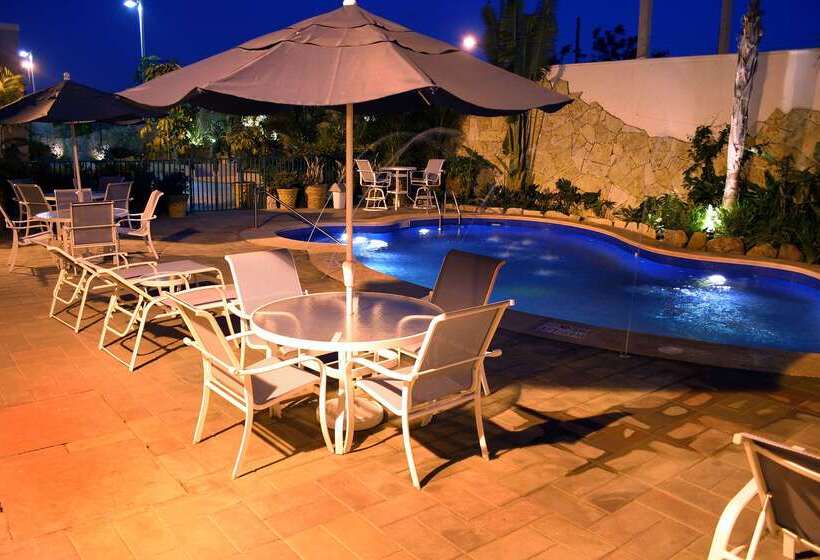 فندق Hampton Inn By Hilton Tampico Aeropuerto