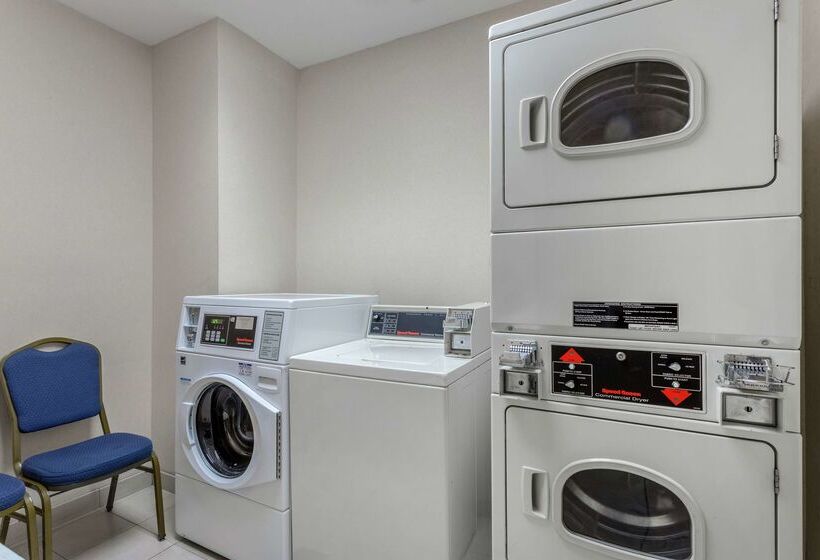 בית מלון כפרי Hilton Garden Inn Richmond South/southpark