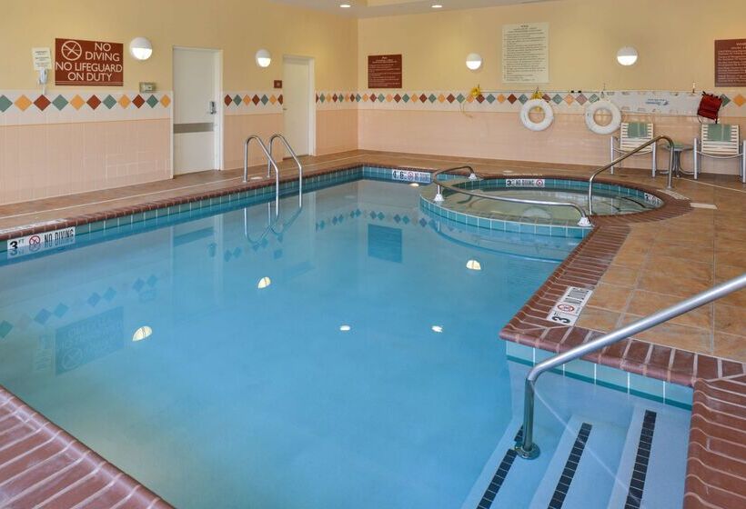 호텔 Hilton Garden Inn Terre Haute