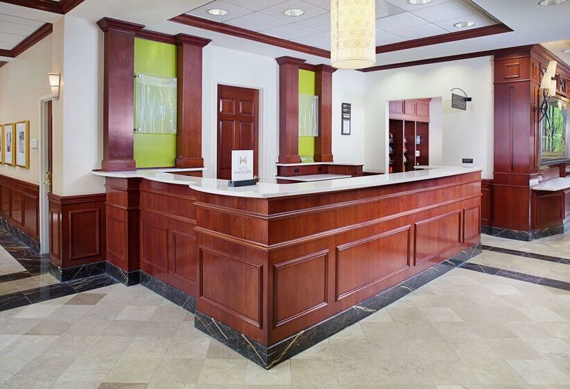 Отель Hilton Garden Inn Virginia Beach Town Center